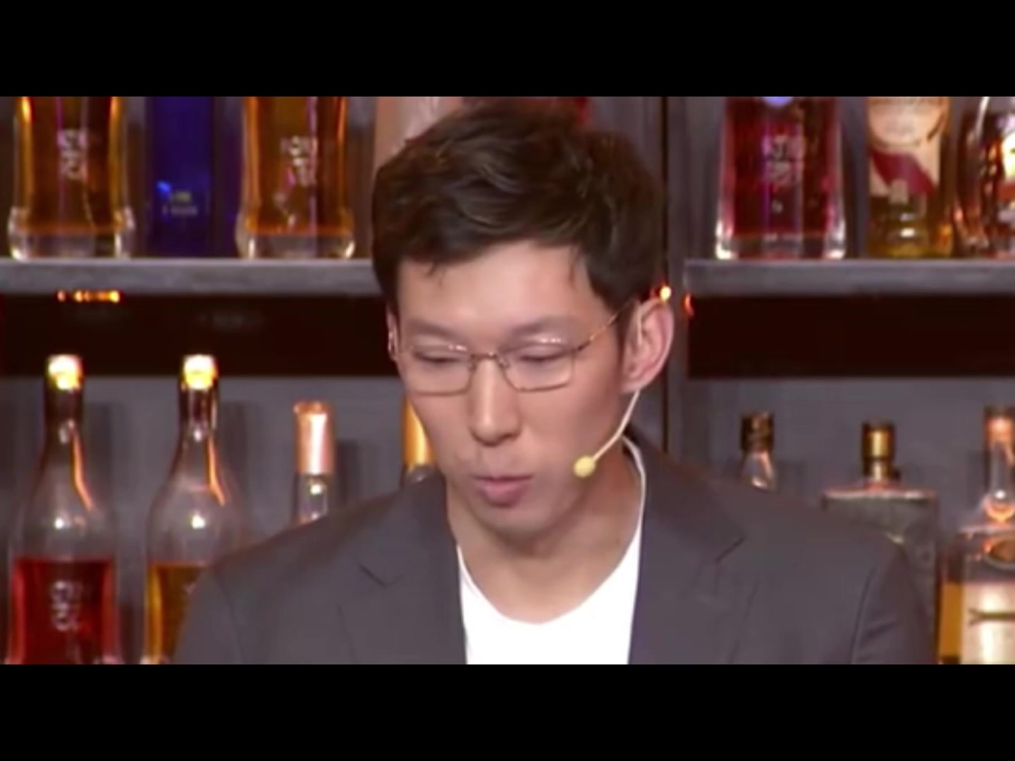 皇冠体育官方入口-周琦：球队只能有1个老大 分不清主次的话很难把球队捏成一个整体