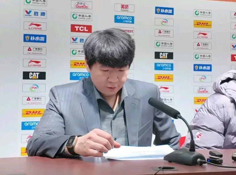 皇冠体育-邱彪那句&amp;quot;可以接受一切&amp;quot;，是一个中年男人把后路铺到了悬崖边